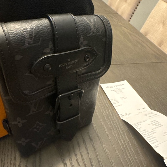 Louis Vuitton Gray Men's Bag - Picture 5 of 9